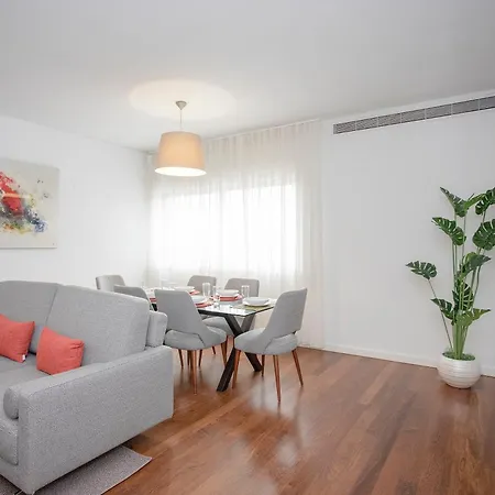 Liiiving In - Light Trendy Appartamento Oporto