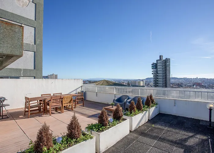 Liiiving In - Light Trendy * بورتو