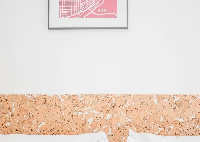 Liiiving In - Light Trendy شقة *