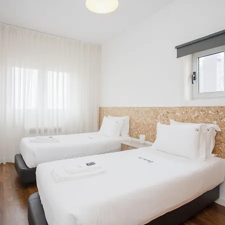 Liiiving In - Light Trendy 아파트