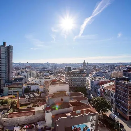 Liiiving In - Light Trendy Lejlighed *